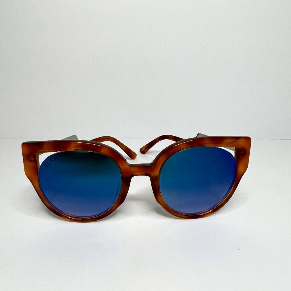 Diff Eyewear "Penny" Cat Eye Tortoise Sunglasses